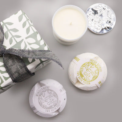 Gift Box - Velvet Moon (Candle) + Windermere & Citrus (Fizz)